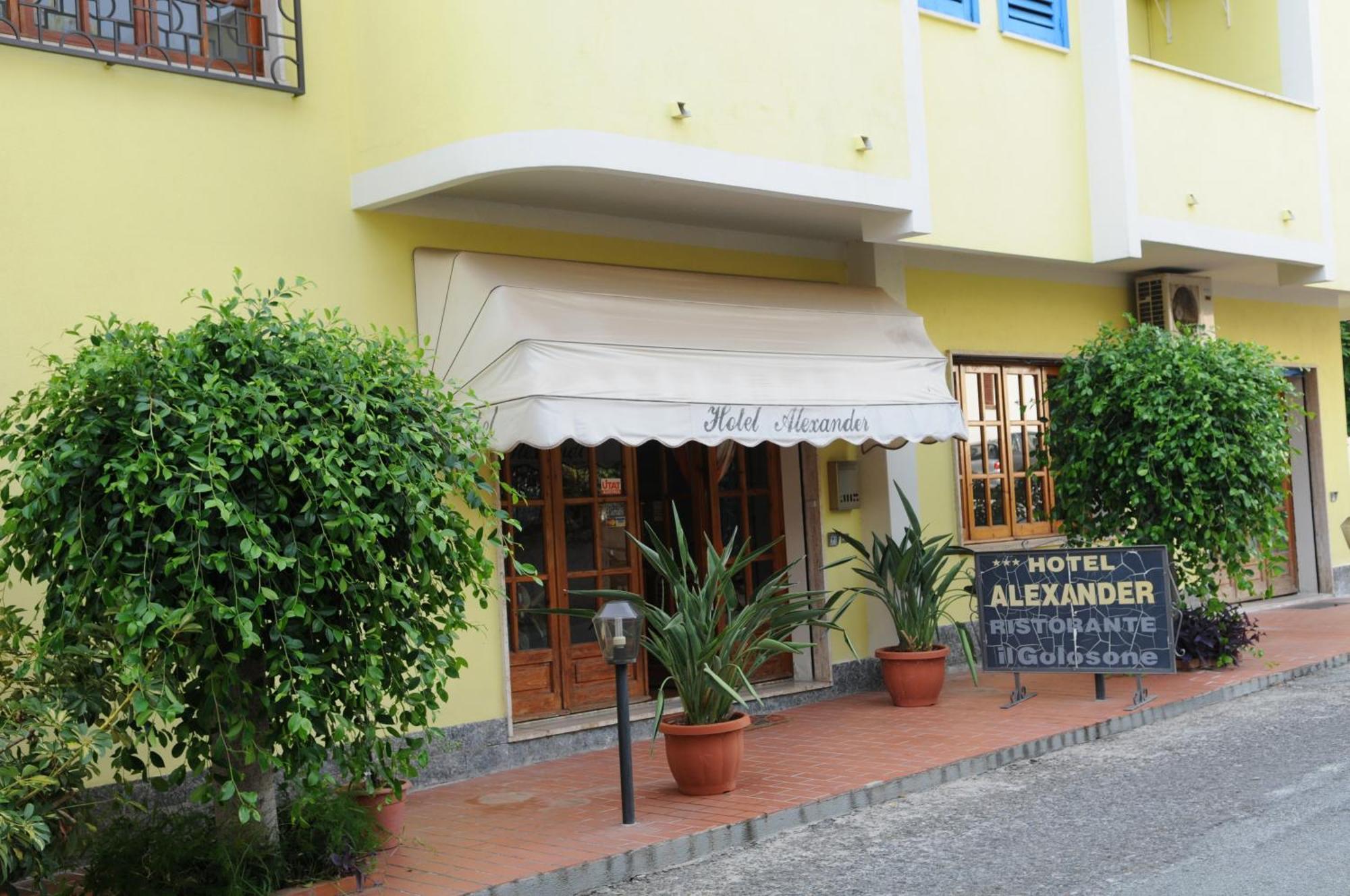Hotel Alexander Santa Domenica  Zewnętrze zdjęcie