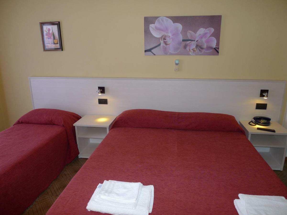 Hotel Alexander Santa Domenica  Zewnętrze zdjęcie