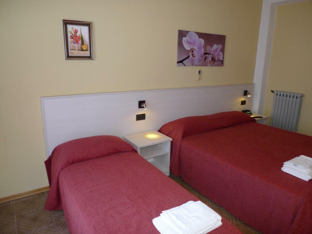 Hotel Alexander Santa Domenica  Zewnętrze zdjęcie