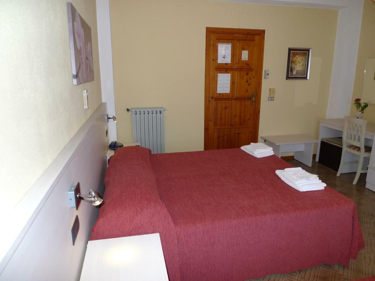 Hotel Alexander Santa Domenica  Zewnętrze zdjęcie