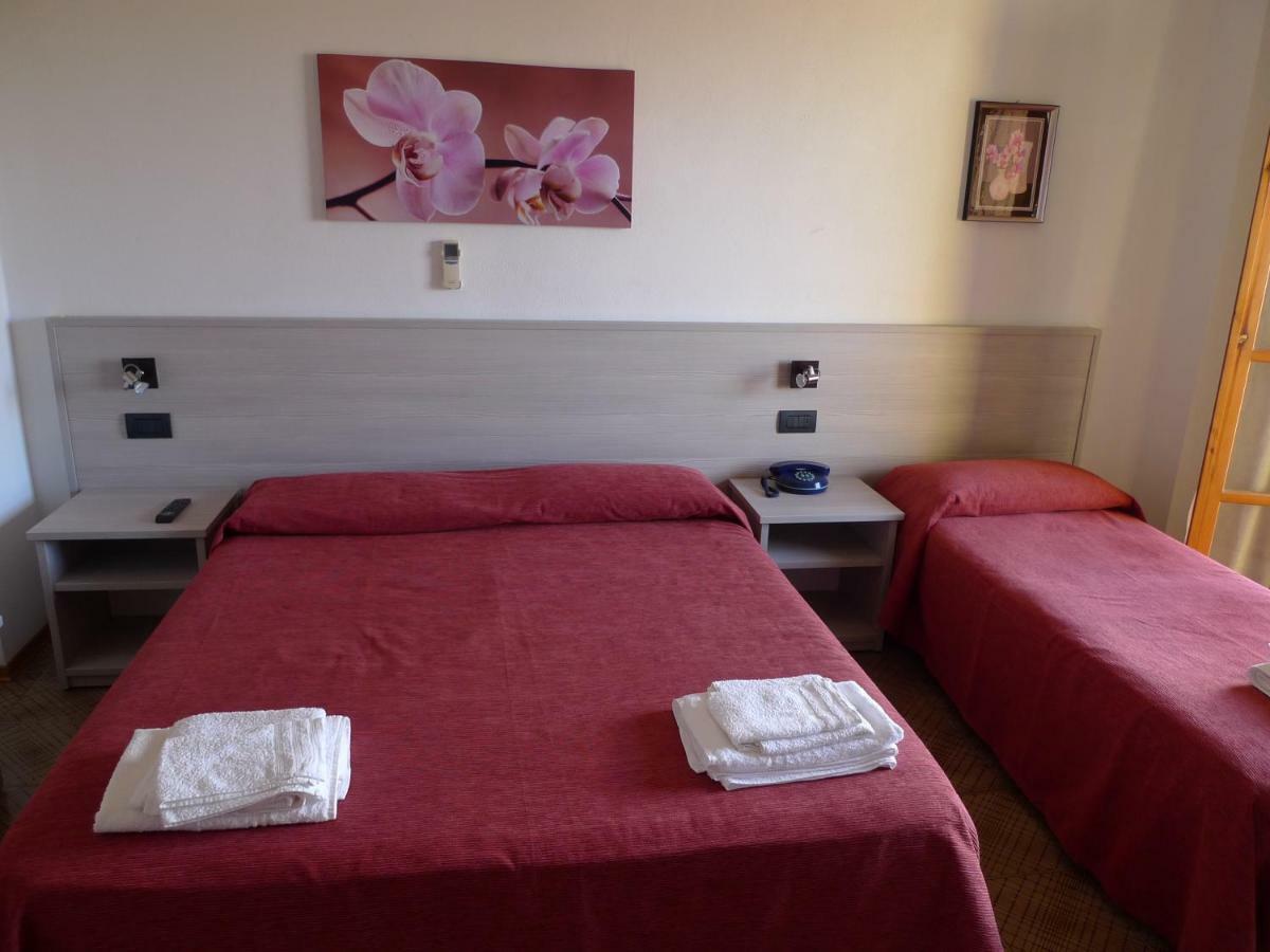 Hotel Alexander Santa Domenica  Zewnętrze zdjęcie