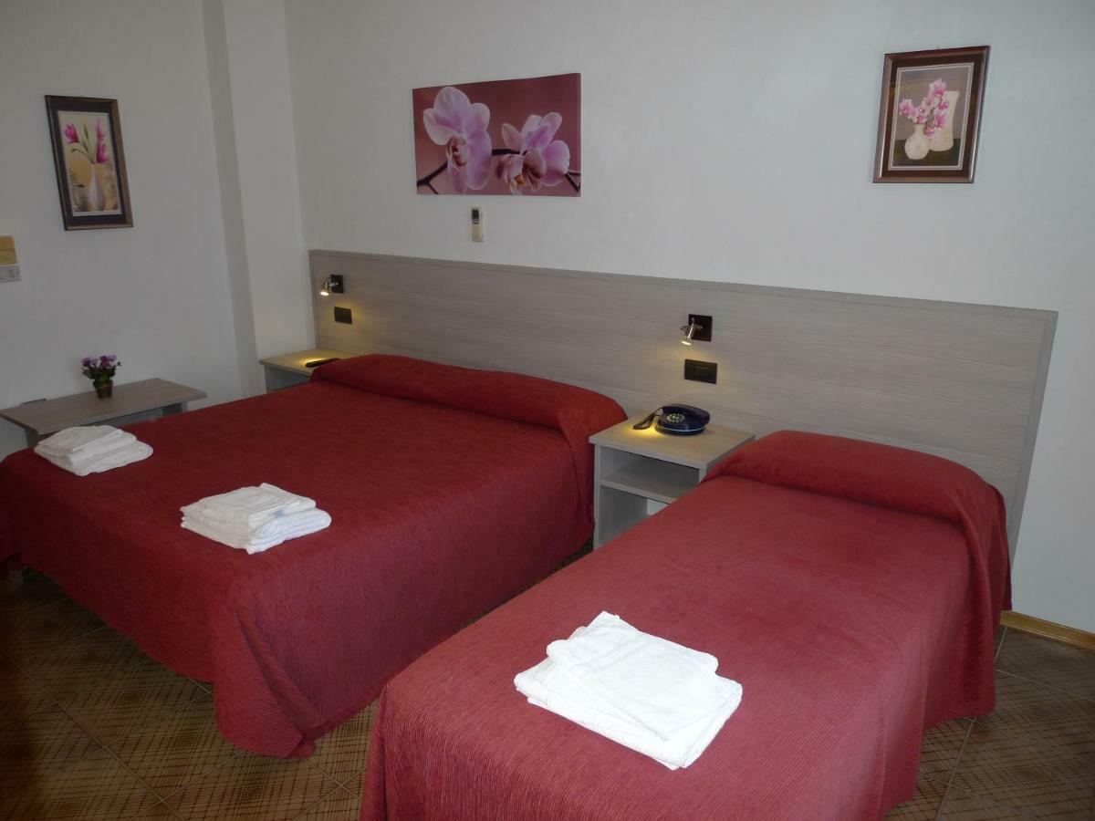 Hotel Alexander Santa Domenica  Zewnętrze zdjęcie